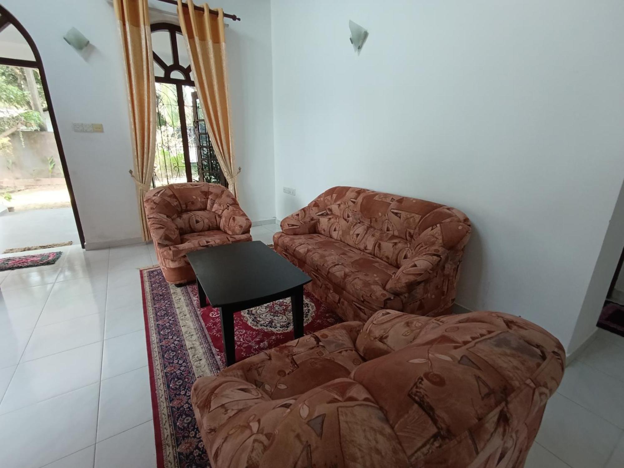 S And P Airport Transit Hostel And Villa 01 Negombo Exterior foto