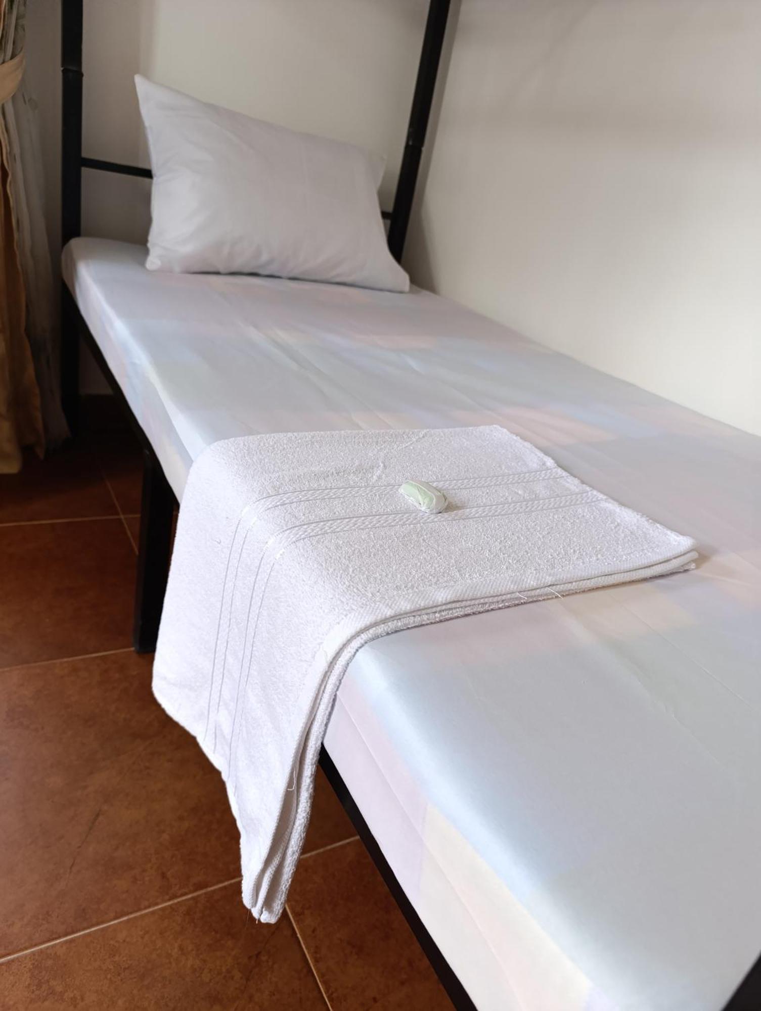 S And P Airport Transit Hostel And Villa 01 Negombo Exterior foto